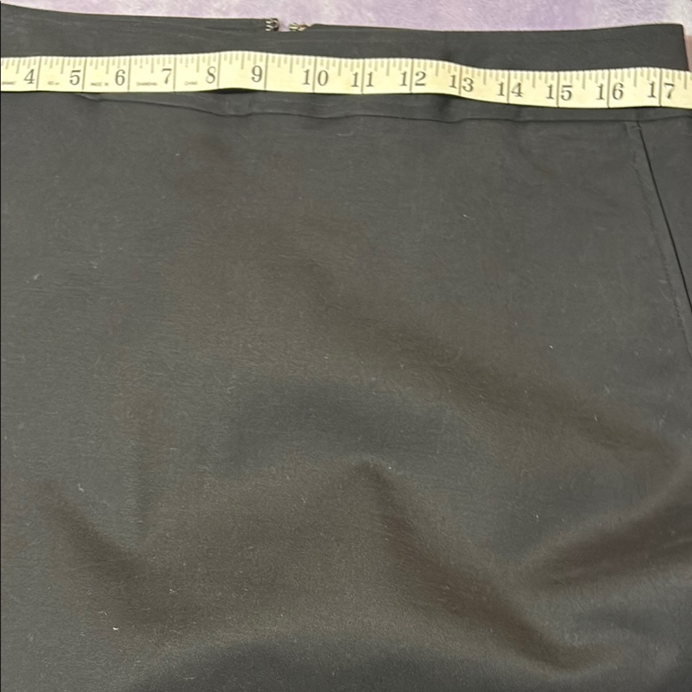 Merona Stretch Black Mini Skirt Size 12 NWT Pockets Lined | Stock Photos - Picture 6 of 9